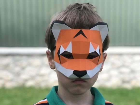 Tiger 3D Kids Half Mask: A Designer’s Take on Animals and 3D SVG